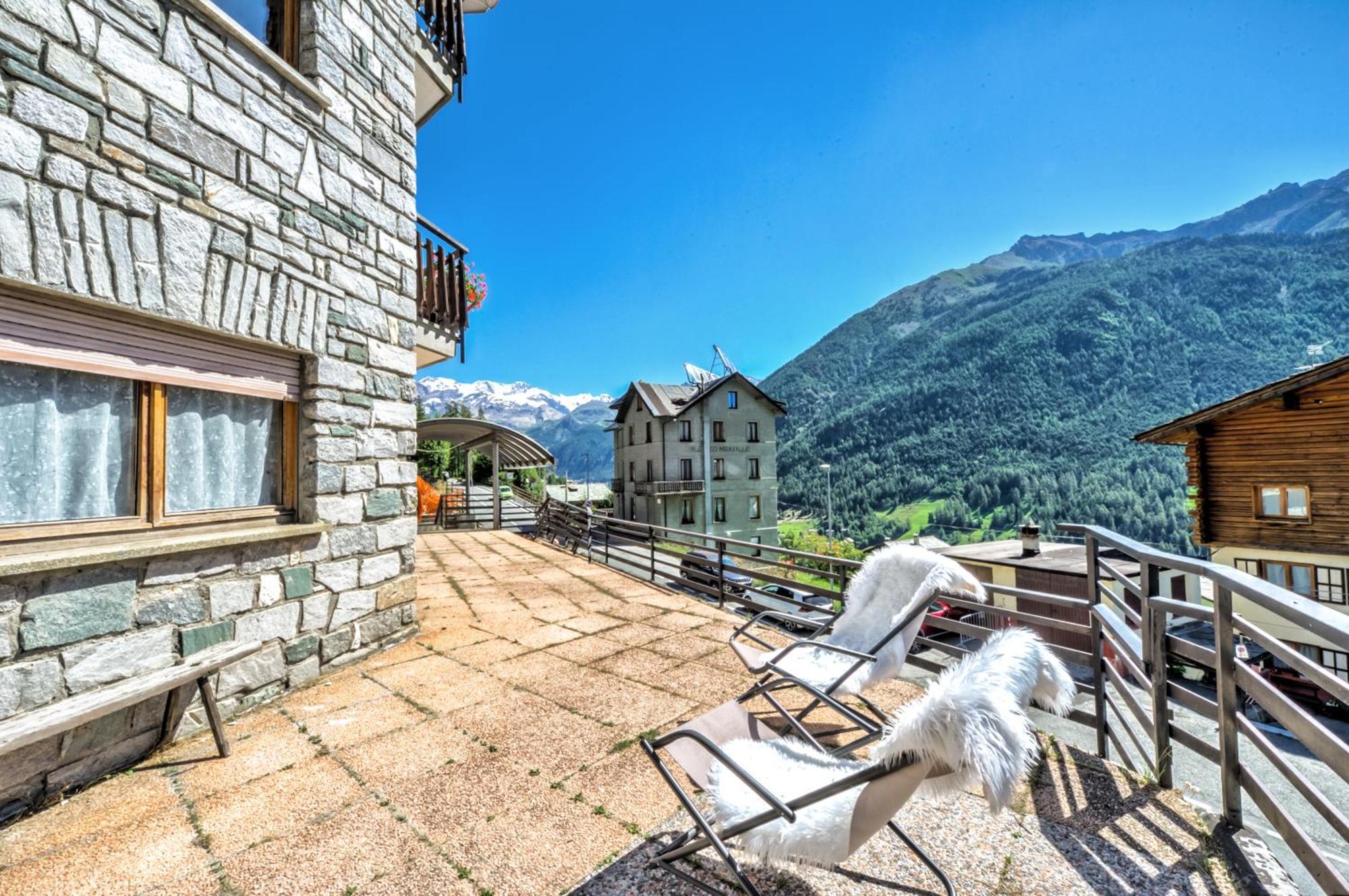 Snowflakes Retreat - Roomy Apartment With A View & Relax Solarium Cir 0133 샴폴루크 외부 사진